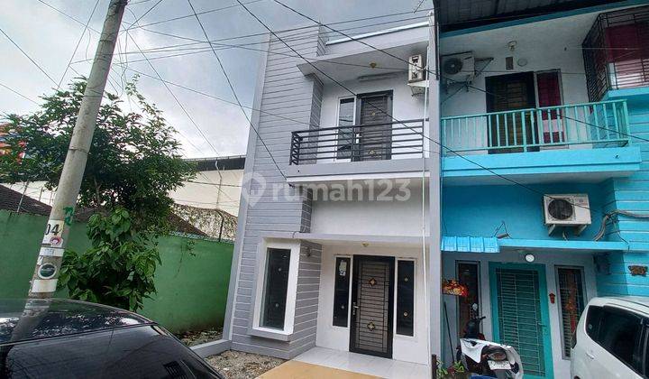 Rumah 2 Lantai Jl. Asrama Medan Dekat Manhattan Dan Area Perkantoran 1