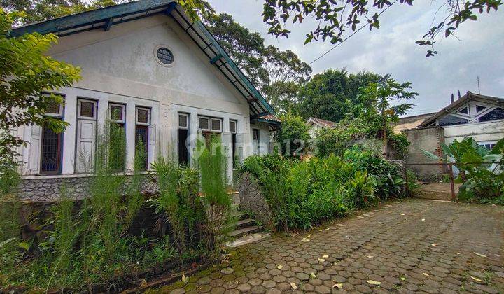 Rumah Murah Hitung Tanah Strategis di Jl.Juanda Dekat Borromeus 1