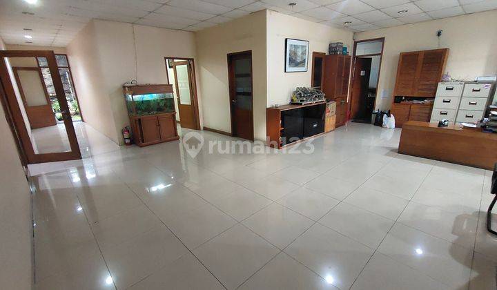 Rumah Luas Strategis Cocok Untuk Kantor Di Jl.supratman 2