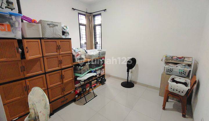 kamar tidur rumah luas minimalis di taman