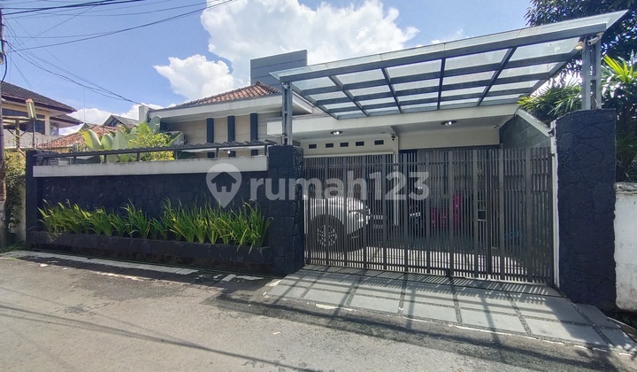 Rumah Minimalis Luas Di Jalan Batu Indah - Batununggal, Bandung Rumah Minimalis Luas Di Jalan Batu Indah - Batununggal, Bandung