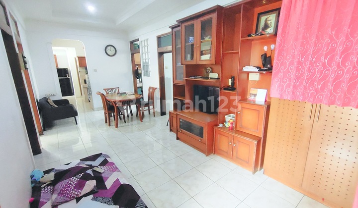 Jual Cepat Rumah Kost Di Sayap Jalan Cipaganti, Bandung