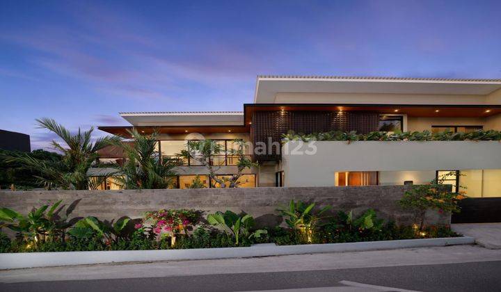 Brand New 4 Bedrooms Villa At Kerobokan Bali 1