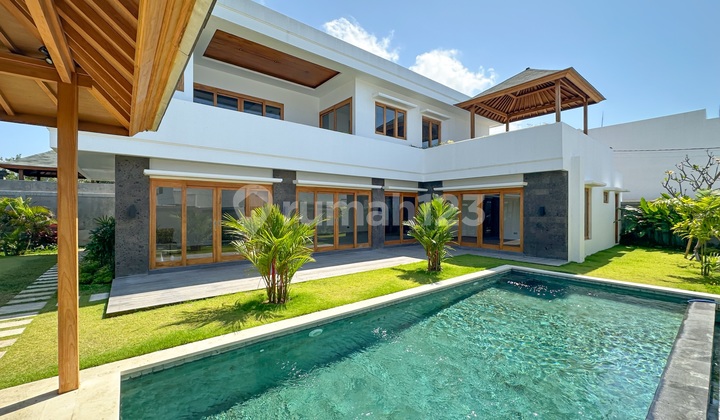 Brand New Luxury 4 Bedrooms Villa With Ocean View At Pecatu Brand New Luxury 4 Bedrooms Villa With Ocean View At Pecatu