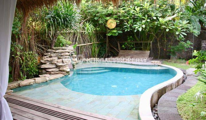 BALINESE STYLE VILLA AT GILI TRAWANGAN
 6