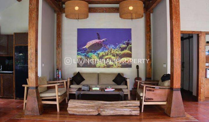 BALINESE STYLE VILLA AT GILI TRAWANGAN
 8