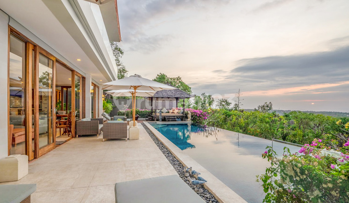 Luxury Tropical 3 Bedrooms Villa At Padang-padang Pecatu