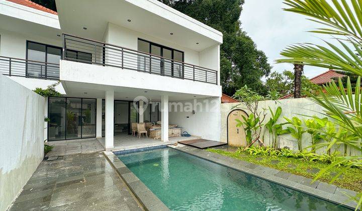 Minimalist 5 Bedrooms Villa At Sanur 2