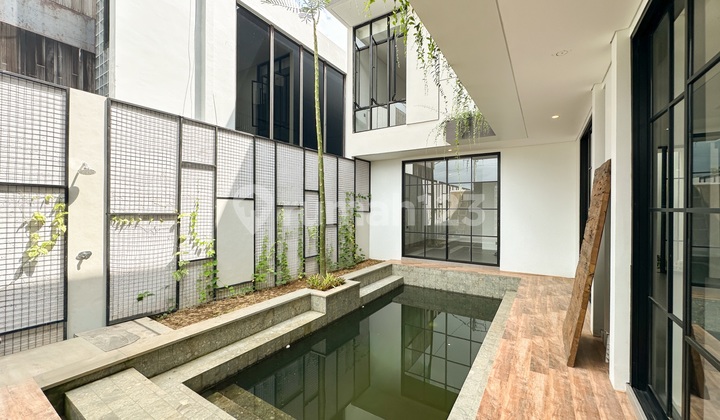 Brand New Modern 3 Bedrooms Villa At Cemagi