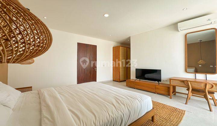 Brand New Modern 3 Bedrooms Villa Near Canggu 2