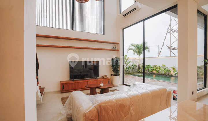 Tropical Modern 3 Bedrooms Villa At Kerobokan
