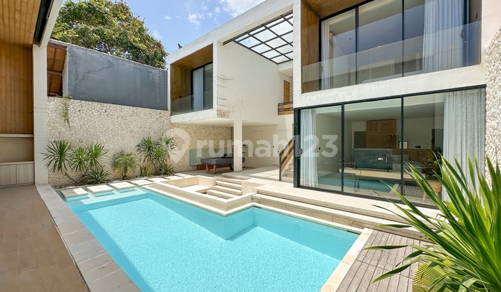 Luxury Modern 3 Bedrooms Villa At Cemagi 2
