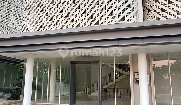For Rent Office Building 5 floors with Lift in BSD City. For Rent Office Building 5 floors with Lift in BSD City.