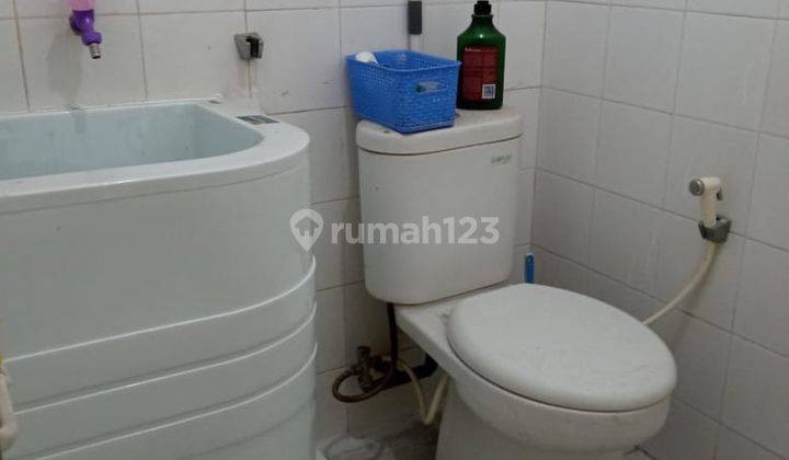 Rumah Disewakan Lokasi Strategis di Griya Loka Bsd.  4