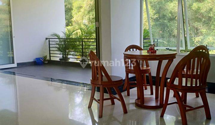 Dijual Rumah Besar Dekat Danau di Vermont Bsd 2