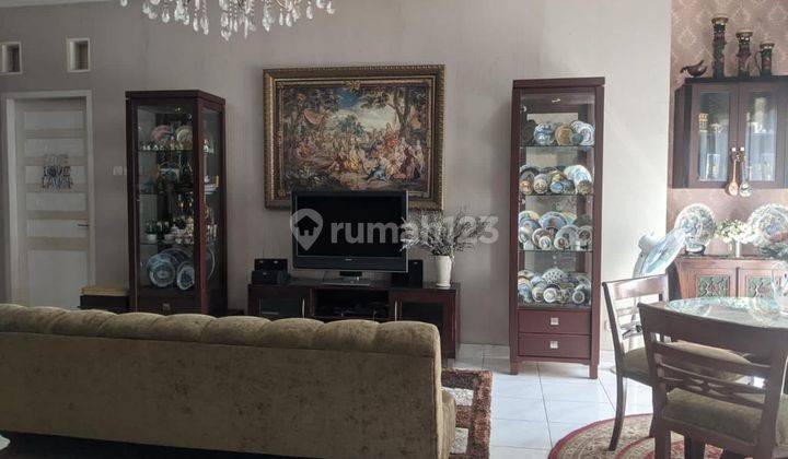 Rumah Dijual di Bsd. Lokasi Pinggir Jalan, Dekat Pasar Modern Dan Terminal Bsd 2