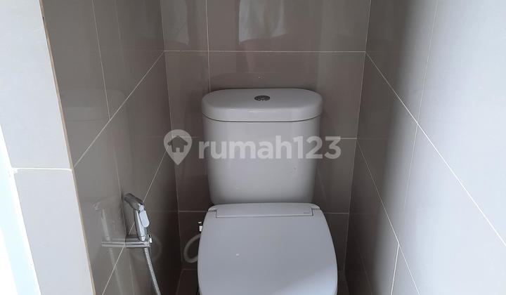 Dijual segera Apartement B Residence BSD City. FULL FURNISHED. Lokasi strategis  2