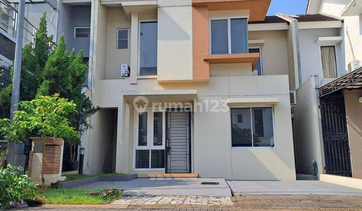 For Rent Rumah Modern Minimalis di Foresta BSD City. Full furnished. Lokasi strategis. 1