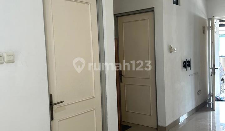 For Immediate Sale Modern Minimalist House in Pamulang. 2