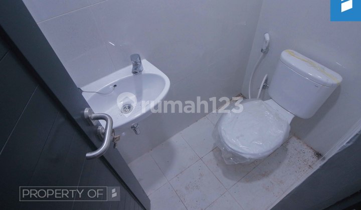 Ruko Murah Baru 3 Lantai di Jend Sudirman Garuda Elang Bandung, Shm, Harga Murah 3