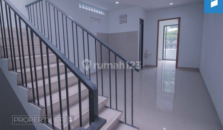 Ruko Murah Baru 3 Lantai di Jend Sudirman Garuda Elang Bandung, Shm, Harga Murah 12