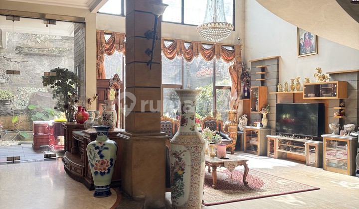 TURUN HARGA, RUMAH MEWAH, BAHAN JATI MARMER, JALAN BESAR, NEGO CEPAT, MEKAR WANGI, BANDUNG TURUN HARGA, RUMAH MEWAH, BAHAN JATI MARMER, JALAN BESAR, NEGO CEPAT, MEKAR WANGI, BANDUNG