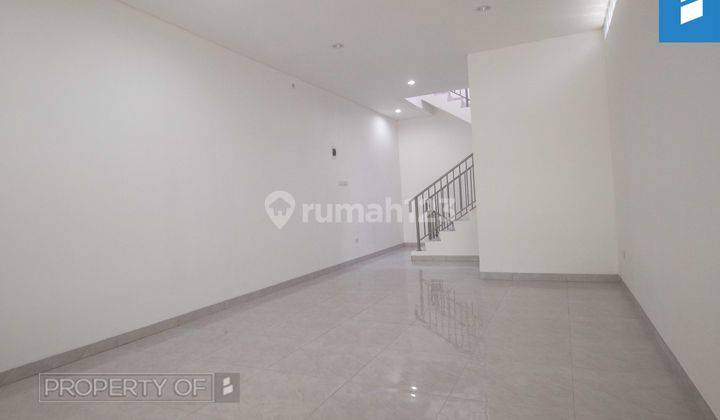 Ruko 3,25 Lantai Baru 130 M, SHM Pusat Kota Bandung ! Free Sewa Tanah 120 m selama 2 tahun !