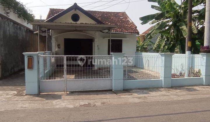 Gaess Siap huni, Rumah Gedong Kuning Selatan Pringgolayan, Yogyakarta 1