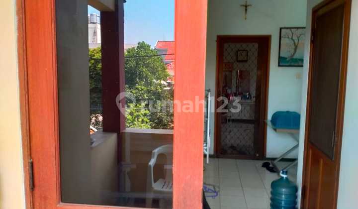 Rumah dijual besar dan hook di nginden intan utara 2