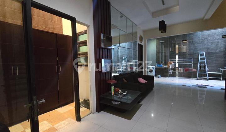 Dijual Rumah Cantik di Araya Ii, Surabaya 2