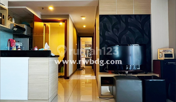 For Sale 3BR Apartment in Waterplace, Surabaya, Near Mall, Well-Maintained 2