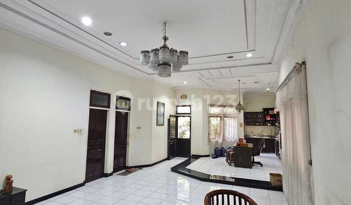 Dijual Rumah di Dharmahusada Indah Barat 2