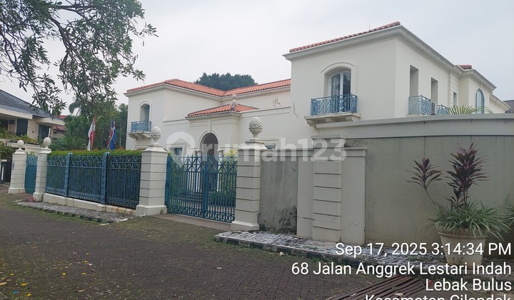 Dijual Rumah Bagus Perum Lebak Lestari Jakarta Selatan