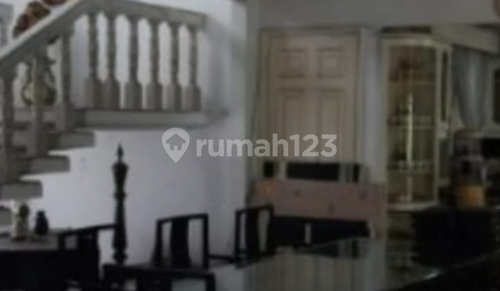 Dijual Rumah Hitung Tanah Jl Abdul Majid Cipete Jakarta Selatan