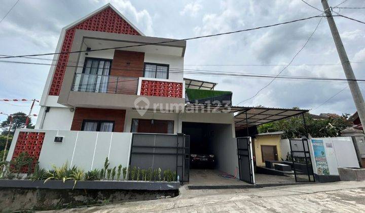 Dijual Rumah cantik Full Furnish + usaha aktif di kawasan Lembang dekat ke alun-alun Lembang 1