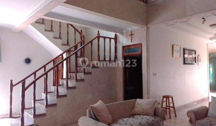 Rumah Klasik Taman Pesona Mediteran Di Dakota (Gunung Batu) Bandung 2