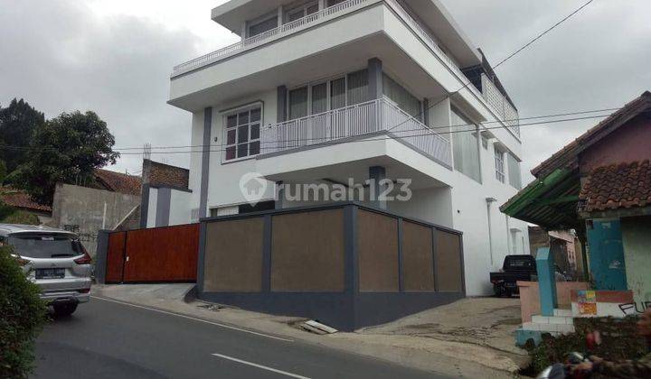 Jual Cepat Rumah Cantik 3 Lantai Dan Kolam Renang Di Kota Cimahi Bandung 1