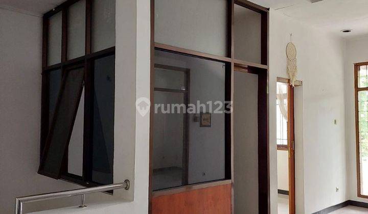 Rumah Siap Huni Di Kompleks Istana Regency
bandung Perumahan Elite
2  Menit Masuk Tol Pasteur 2