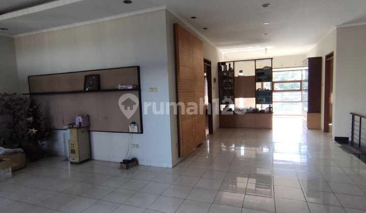House on Jl Soekarno Hatta (Main Road)Suitable for Residence, Business, Warehouse, Office in Bandung City 2