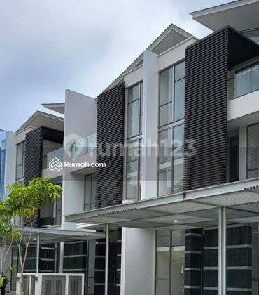 Disewakan Rumah Golf Island Luas 8x25 Lokasi Strategis 2