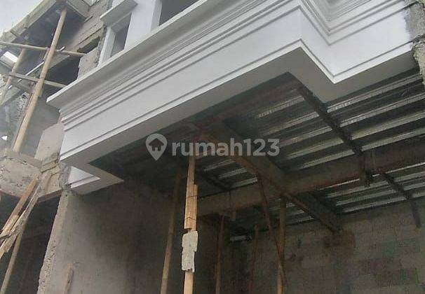 Rumah 2 Lantai Baru pinggir jalan di jagakarsa jakarta selatan  2