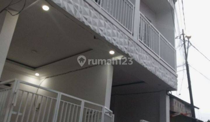 Rumah 2 Lantai SHM Baru siap huni di ciracas jakarta timur 2