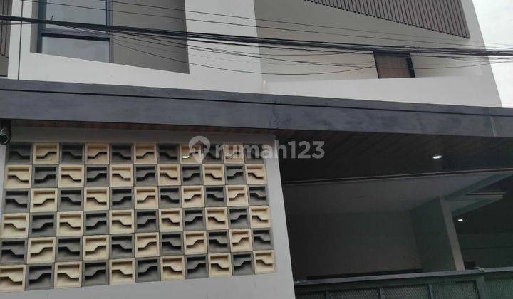 Rumah 2 Lantai SHM Baru di cijantung jakarta timur 1