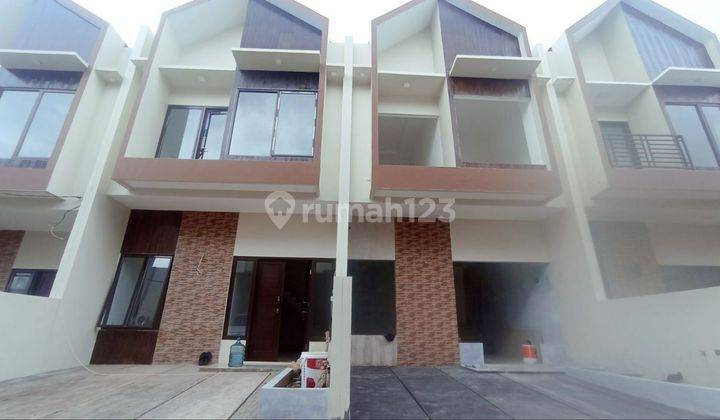 Rumah 2 Lantai strategis di Ciledug kota tangerang  2