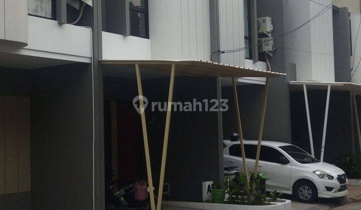 Rumah 2 Lantai Modern Nempel Kota Cibubur Di Tapos Kota Depok  2