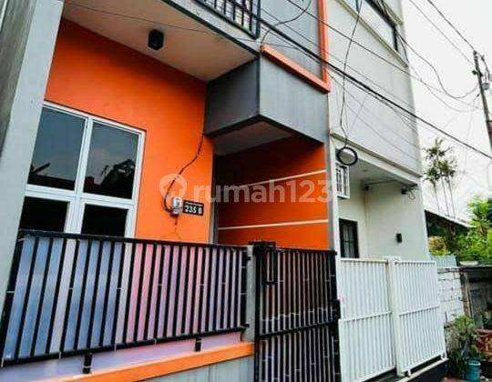 Rumah 2 Lantai Model Suka2 Di Kayu Manis Matraman Jakarta Timur  1