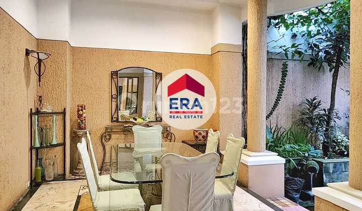 Cool European House in Pondok Indah at a Good Price