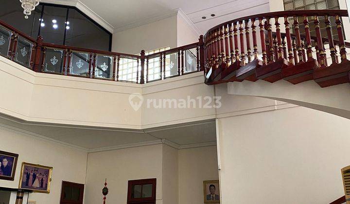 Rumah Terawat Pusat Kota Surabaya Dekat Tunjungan Plaza 2