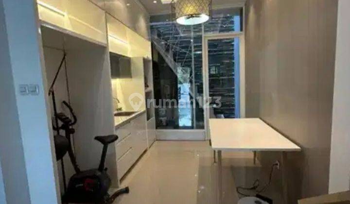 Rumah Furnish 2 Lantai Wisata Semanggi  Lokasi Paling Depan  2