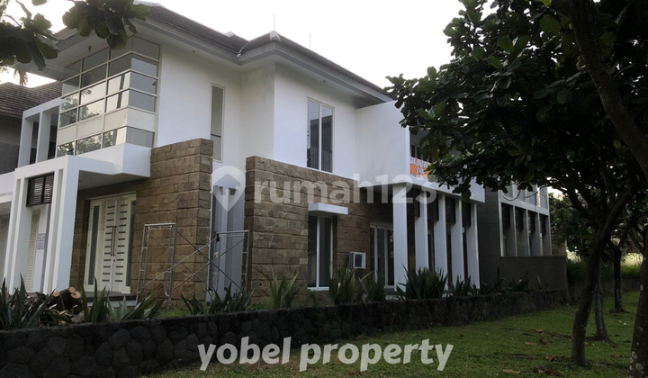 DIAMOND HILL CITRALAND SURABAYA LUXURY HOUSE 2